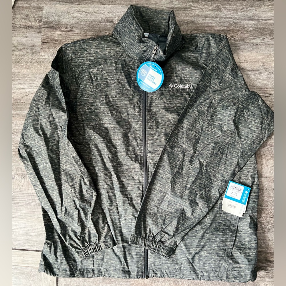 NWT Men’s Columbia rain jacket!